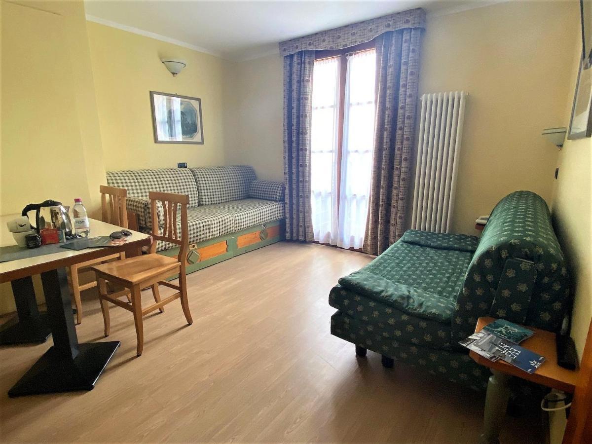 Nevesole Folgarida Resort Aparthotel Luaran gambar