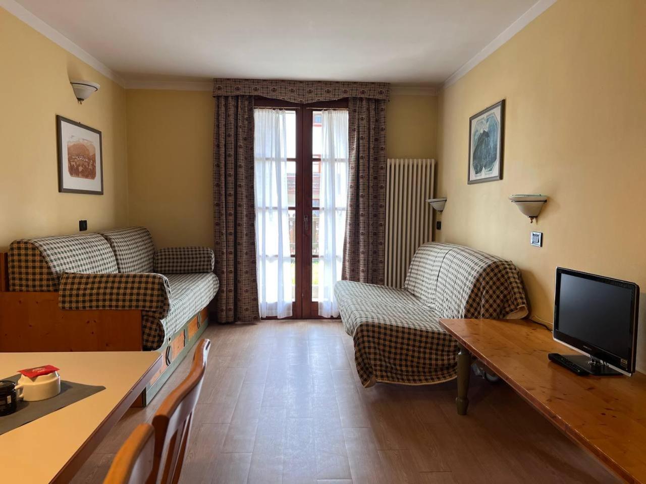 Nevesole Folgarida Resort Aparthotel Luaran gambar