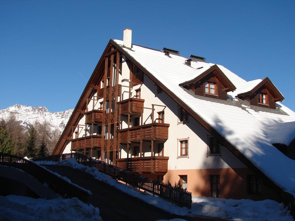 Nevesole Folgarida Resort Aparthotel Luaran gambar