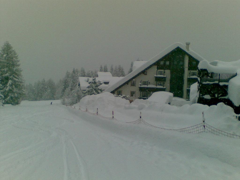 Nevesole Folgarida Resort Aparthotel Luaran gambar